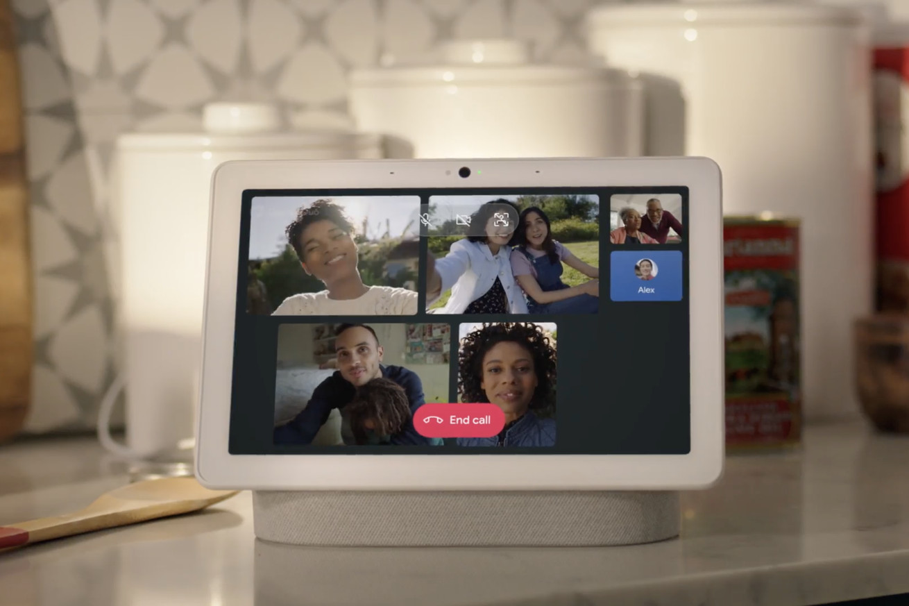 A group Google Duo call on a Nest Hub Max smart display